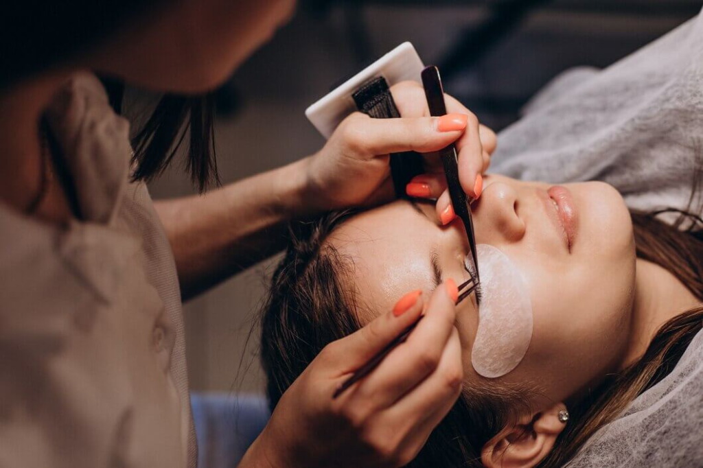 ​benefits of lash extensions​